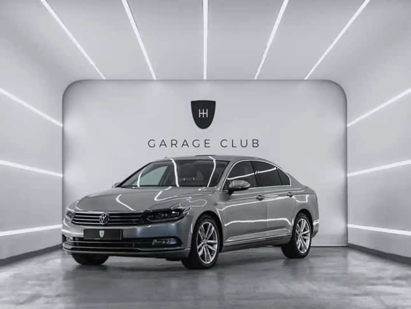 Volkswagen Passat 2.0TDI BMT Sport DSG 110kW - 1