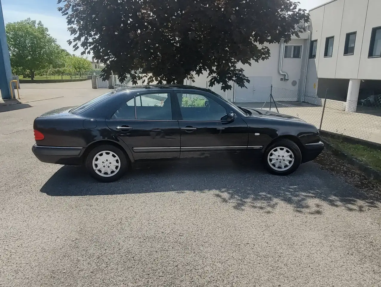 Mercedes-Benz E 250 Classe E - W210 Berlina d Elegance, foto 4