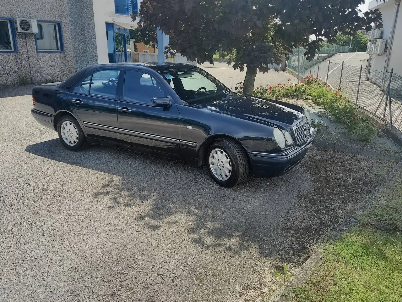 Mercedes-Benz E 250 Classe E - W210 Berlina d Elegance, foto 5