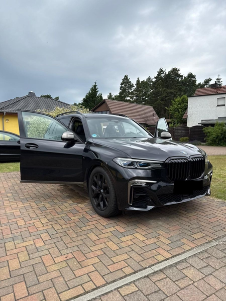 BMW X7 M50 d. Night Vision, 3x M-Paket, 142t€ — photo 2