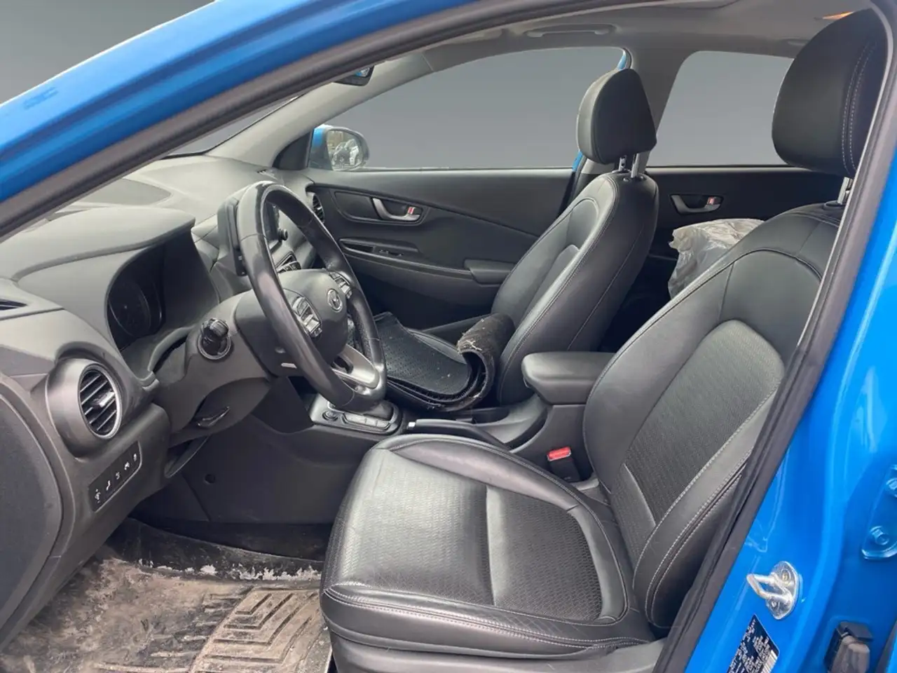 Hyundai KONA снимка Hyundai KONA