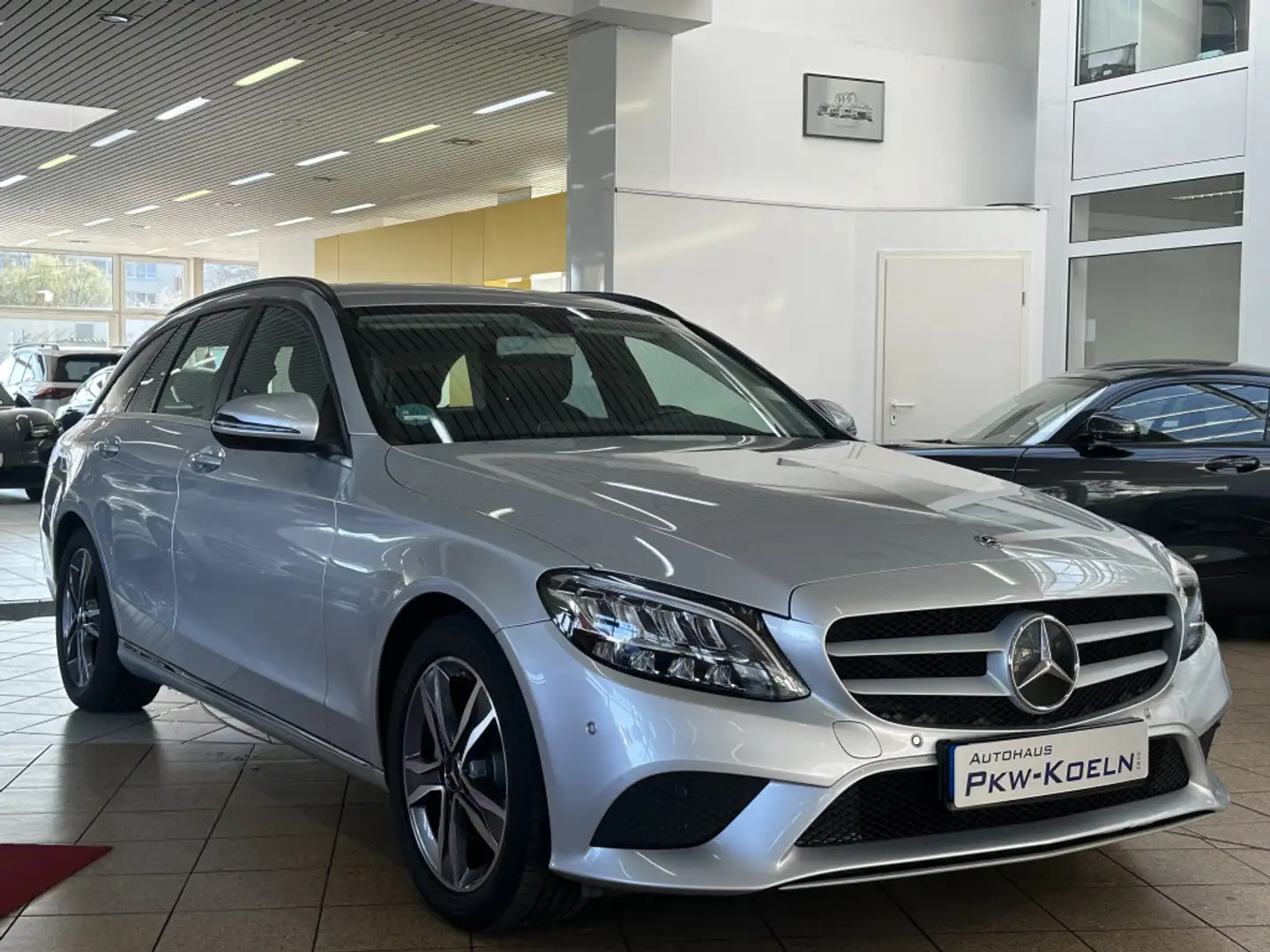 Mercedes-Benz C 220 d T *AHK*LED*LEDER*NAVi SD*AHK*SiTZHG* Silber - 2