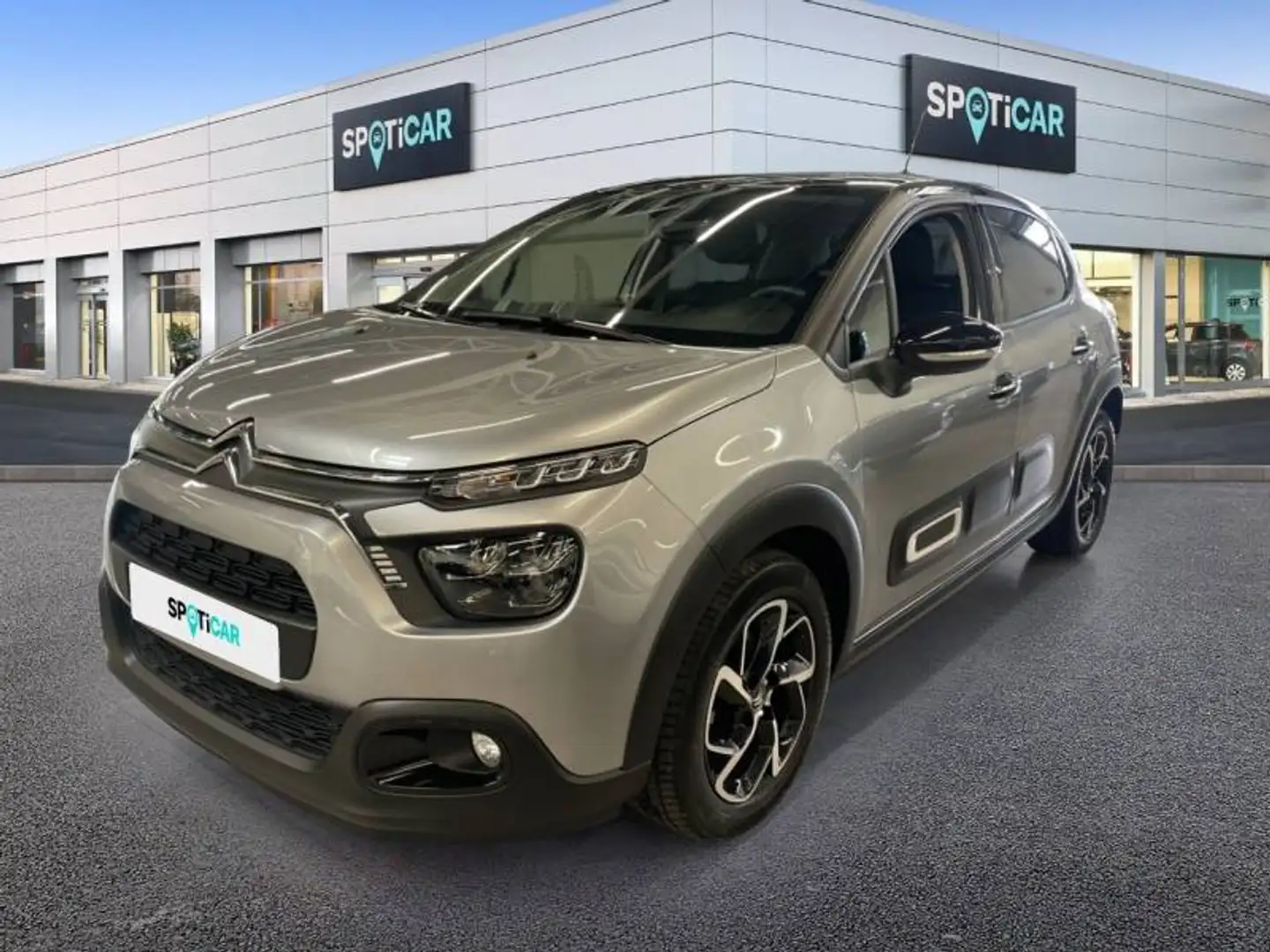 Citroen C3 3 1.2 PureTech 110 S&S MAN6 Shine Grijs - 1