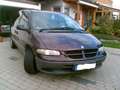 Chrysler Grand Voyager 3.3 LE Red - thumbnail 1