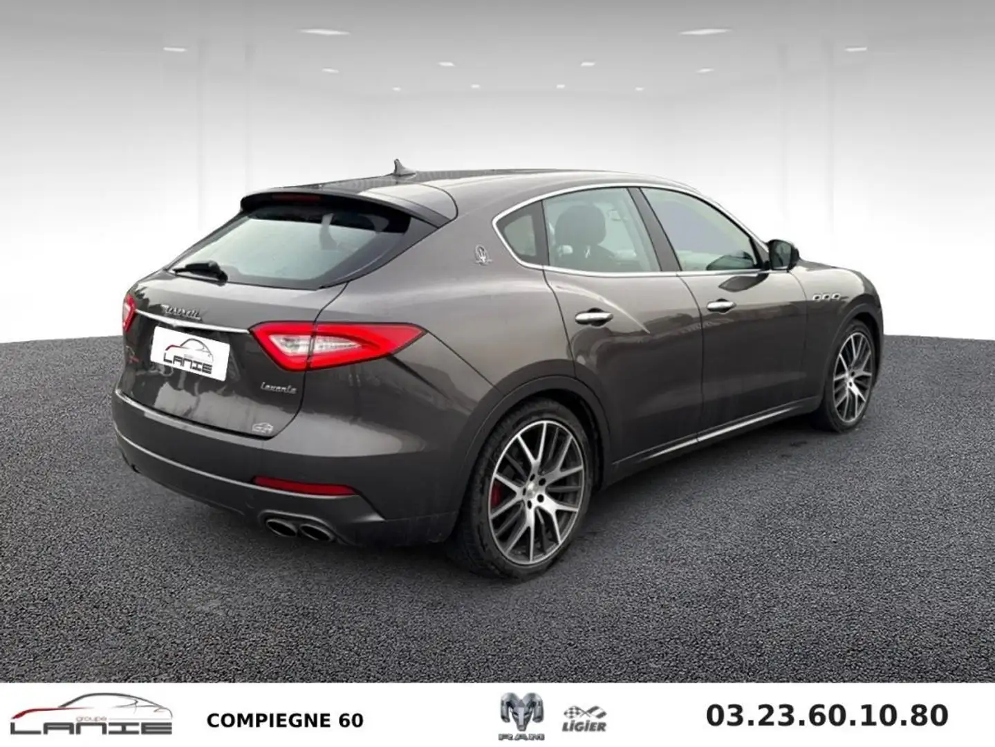 Maserati Levante 3.0 V6 Diesel Q4 Pack Luxury + Options Grijs - 2