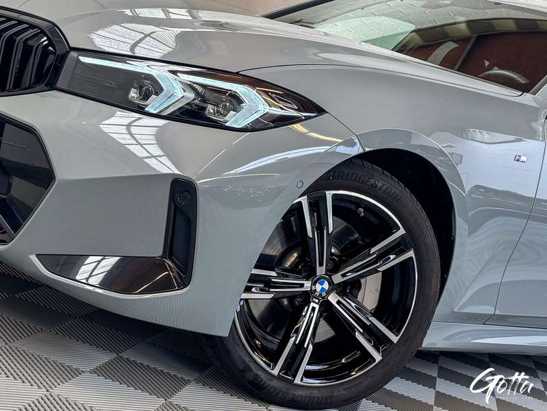 Photo du véhicule BMW 330