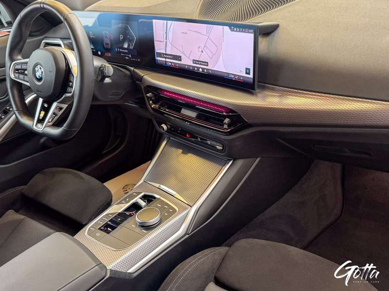 Photo du véhicule BMW 330