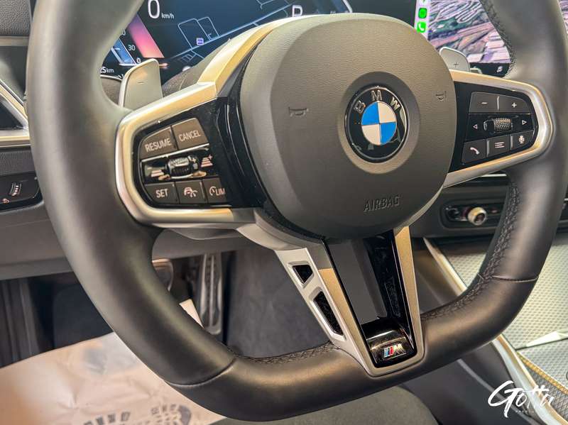 Photo du véhicule BMW 330