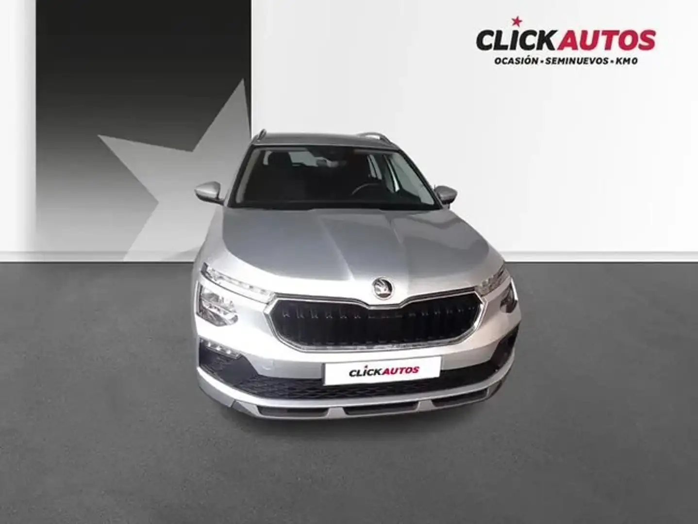Skoda Kamiq 1.0 TSI Selection 70kW Plateado - 2