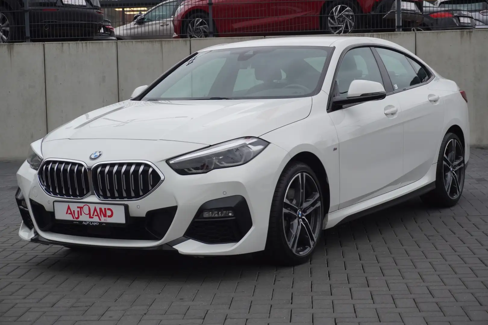 BMW 218 218i Sport Line Aut. LED Navi ACC Head-Up DAB Noir - 2