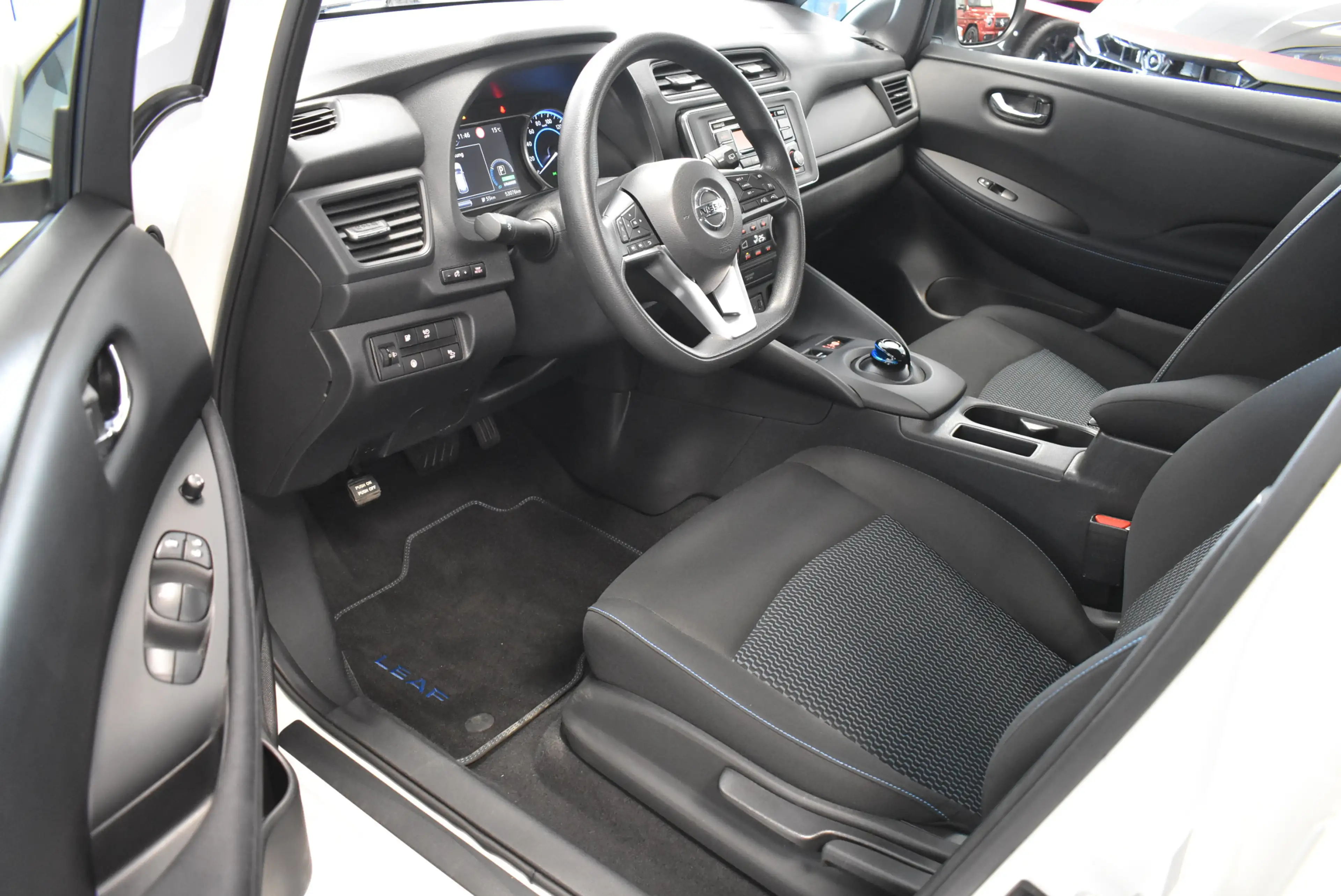 Nissan Leaf 40kWh Klimaaut Temp 1-Hand — photo 4