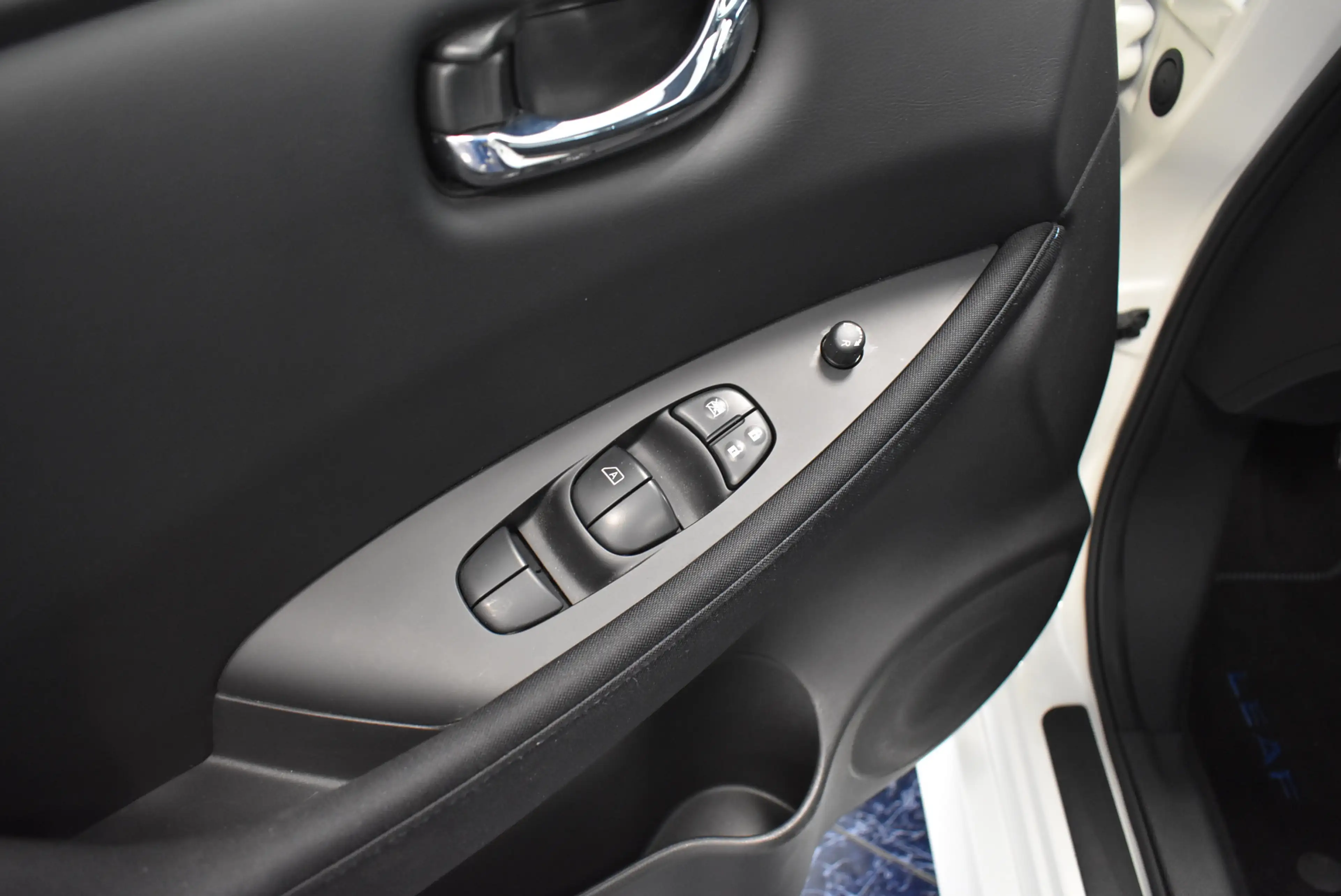 Nissan Leaf 40kWh Klimaaut Temp 1-Hand — photo 9