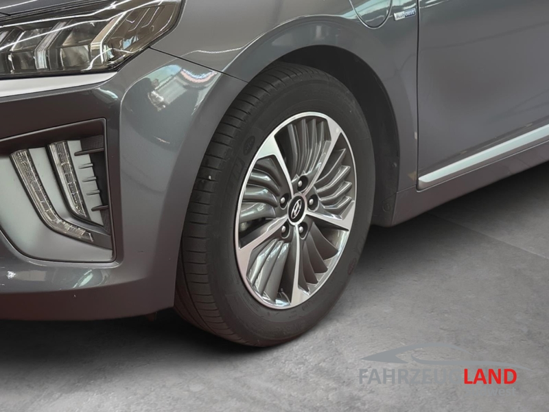 Hyundai IONIQ Premium Plug-In Hybrid Schiebedach HUD Klima Sitzh — photo 6