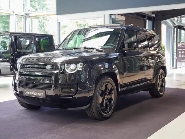 Land Rover Defender view 7