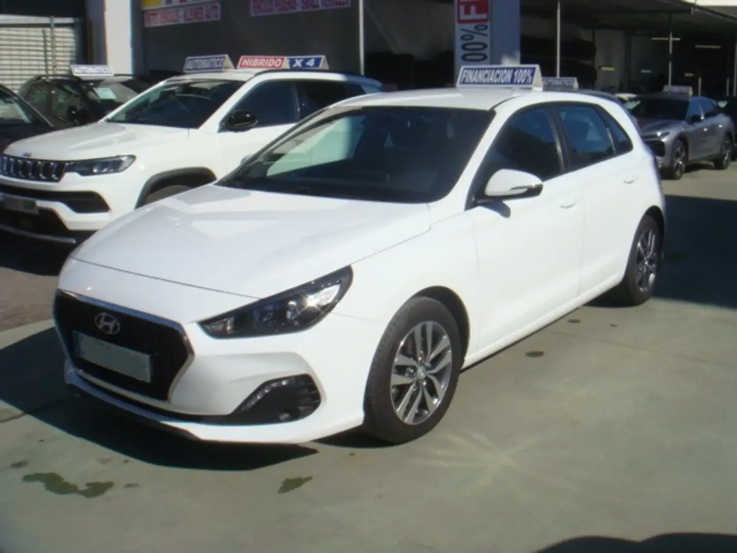 Hyundai i30 1.6CRDi Klass 95 Blanco - 1