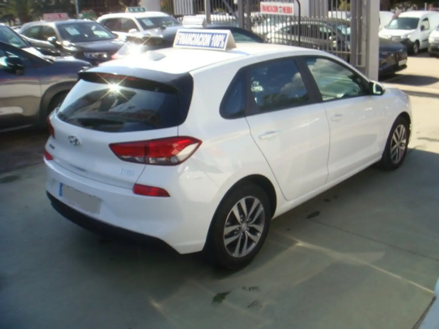 Hyundai i30 1.6CRDi Klass 95 Blanco - 2