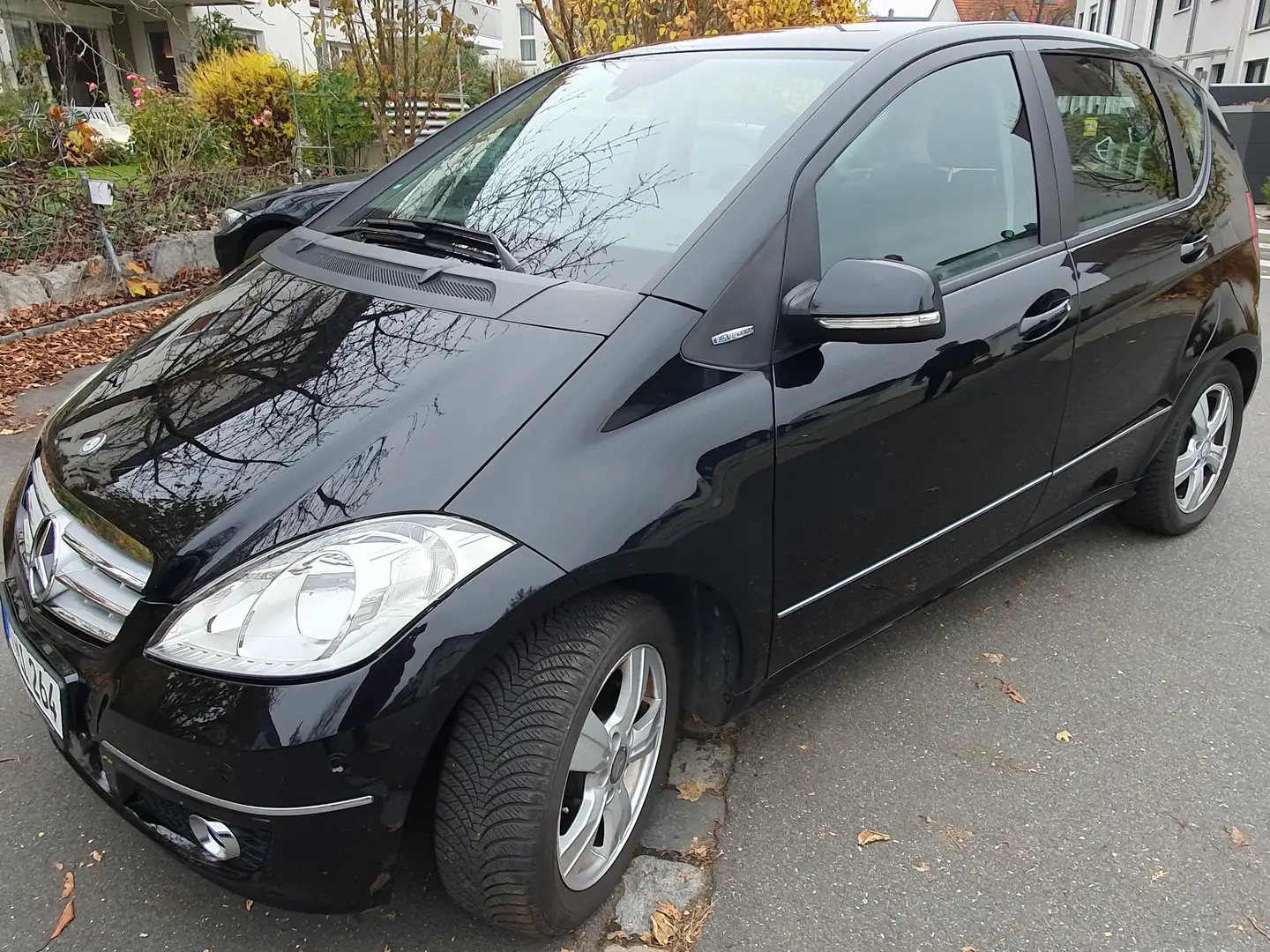 Mercedes-Benz A 160 A 160 BlueEFFICIENCY Black - 2