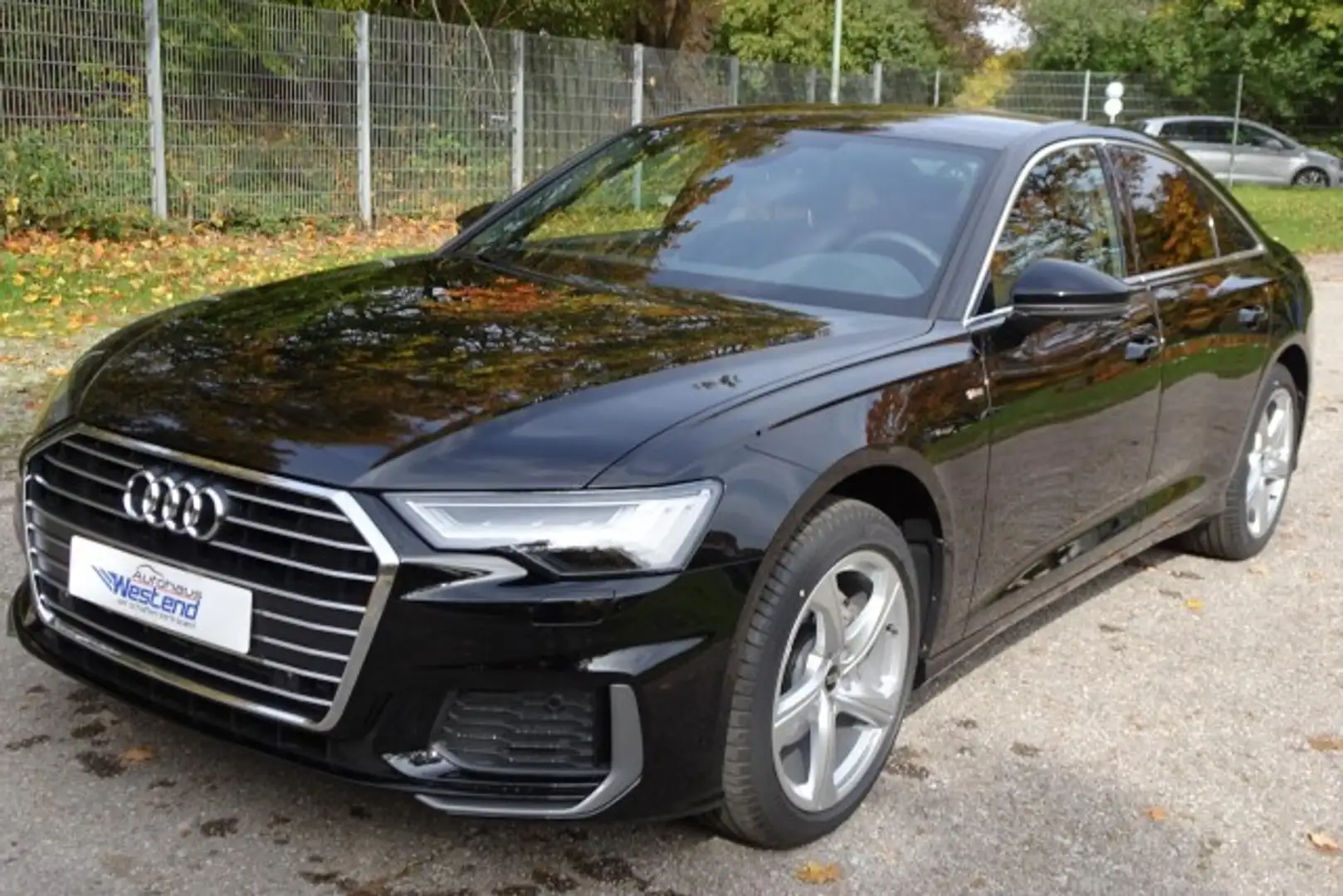 Audi A6 Lim. sport 40 TFSI 150kW S-tr. S-line Navi MatrixL Schwarz - 2