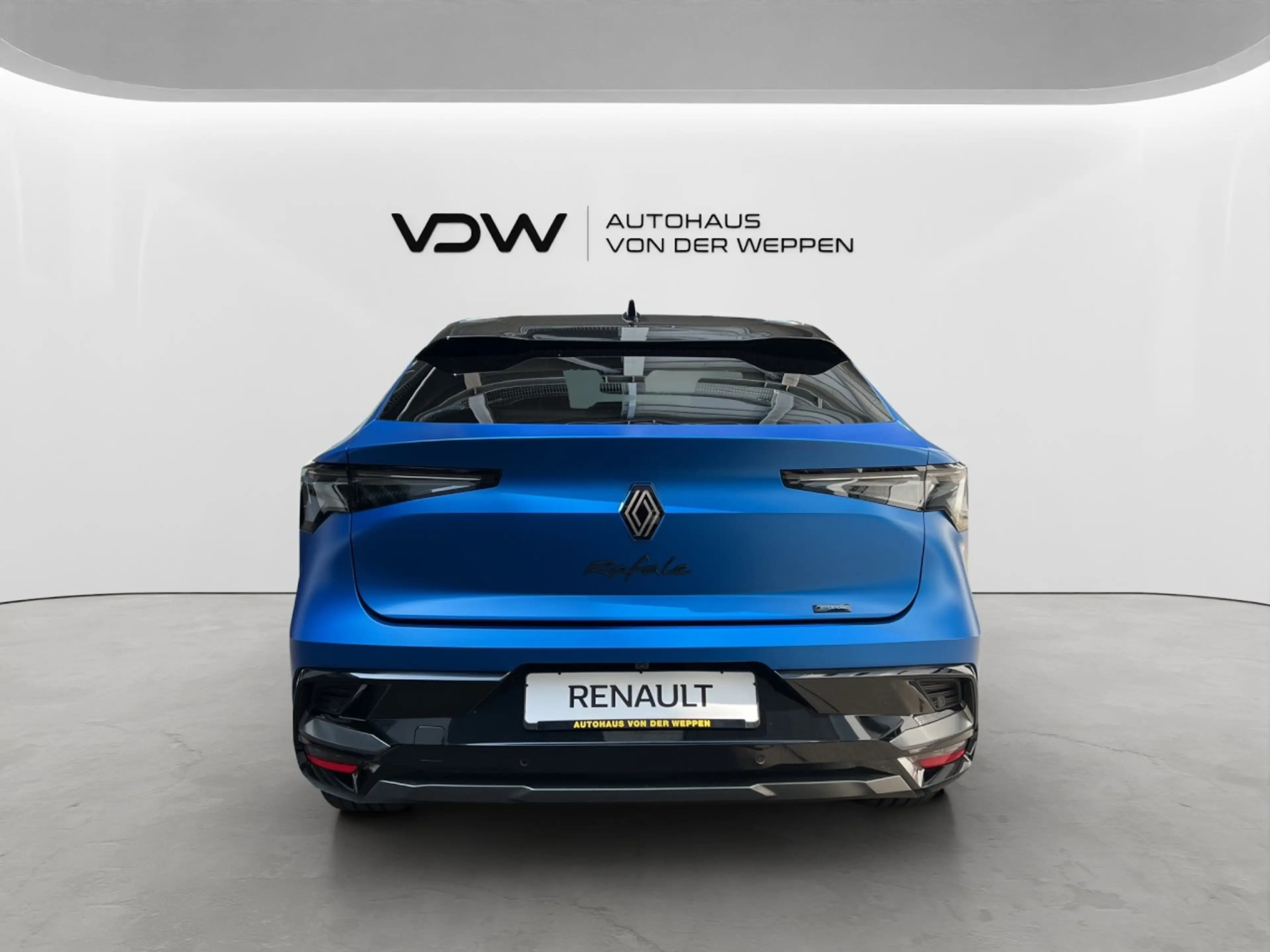 Renault Rafale 300 Plug-in Hybrid 4x4 Atelier Alpine Klima Navi — photo 6