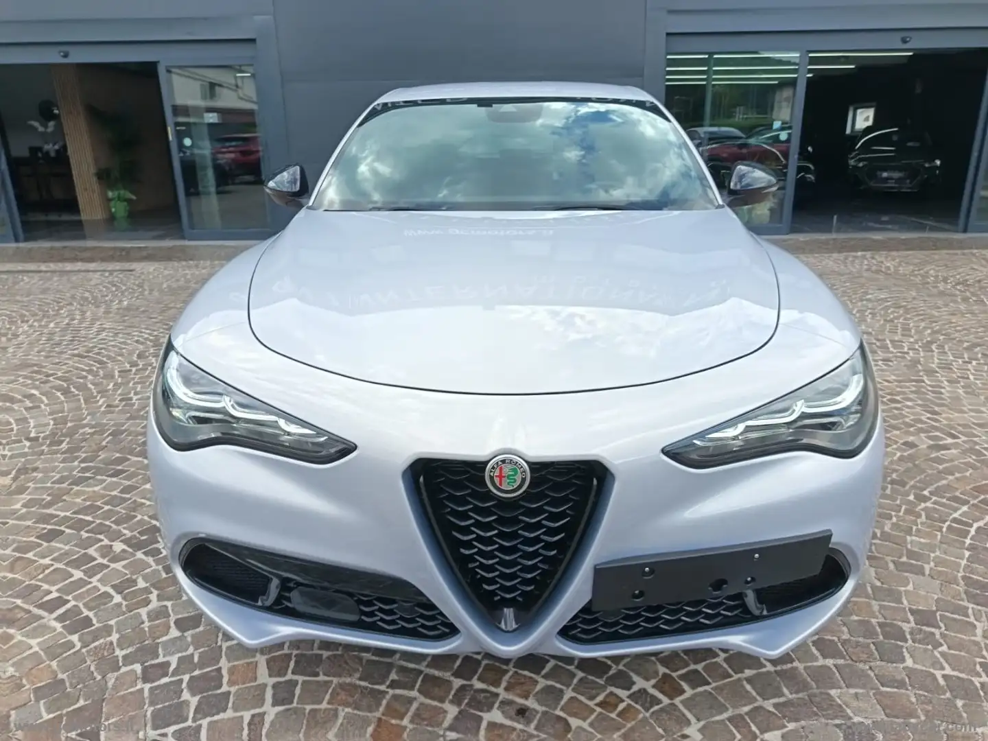 Alfa Romeo Stelvio 2.2 T.d. 160CV AT8 RWD Sprint Wit - 2