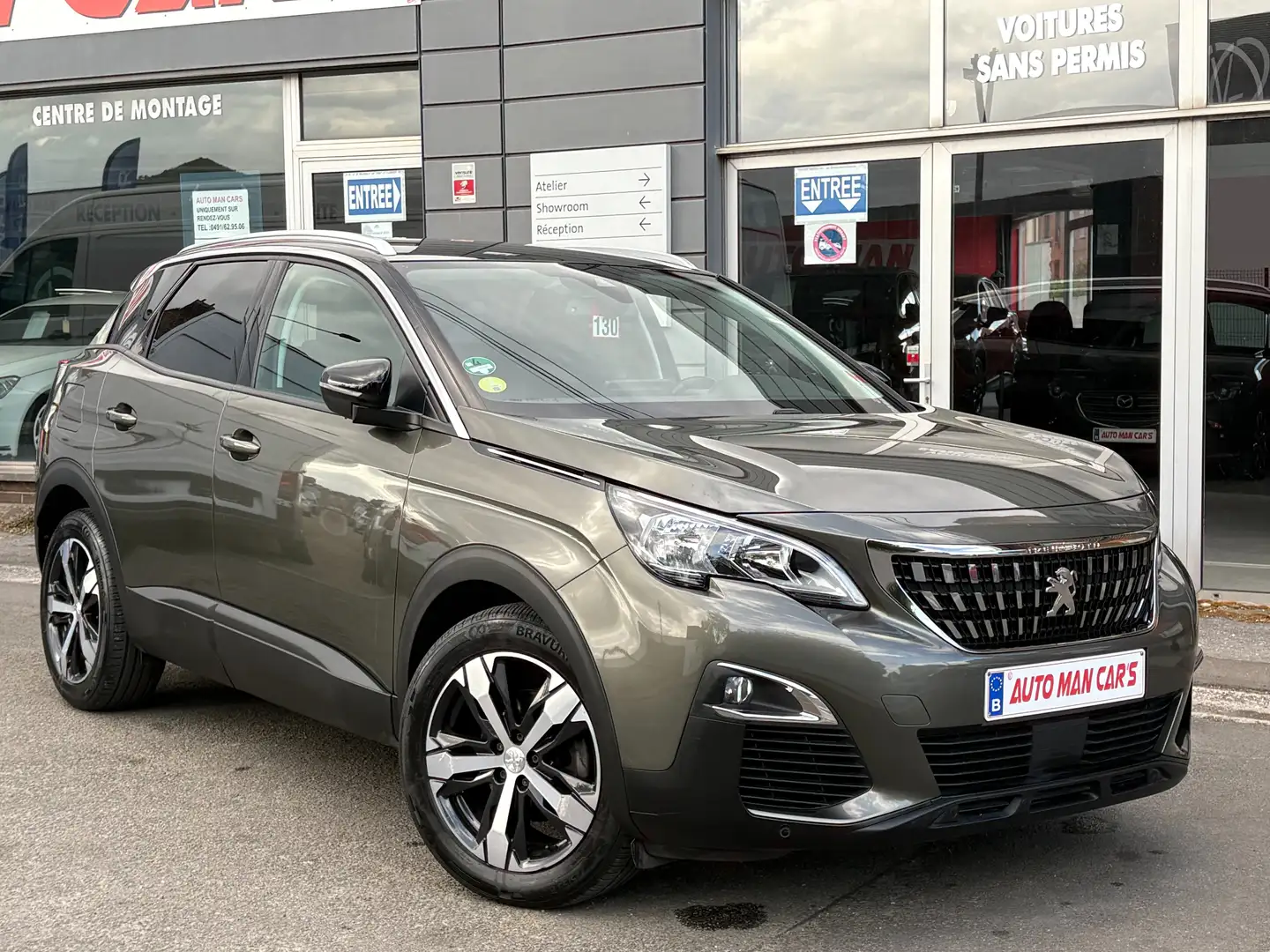 Peugeot 3008 1.5 BlueHDi 2020 AUTO NAVIGATION - GARANTIE Gris - 1
