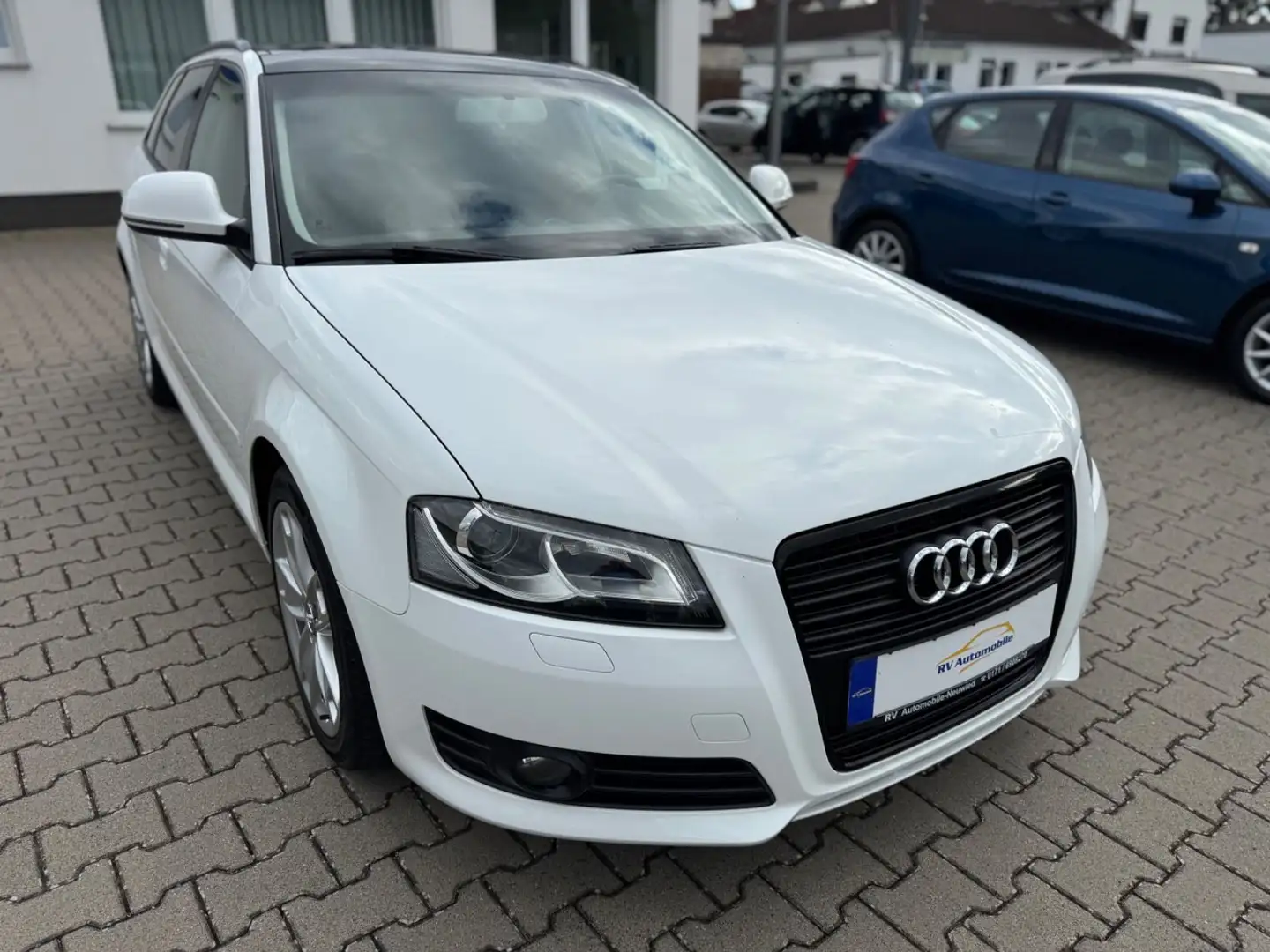 Audi A3 Sportback 1.9 TDI Ambition Weiß - 2
