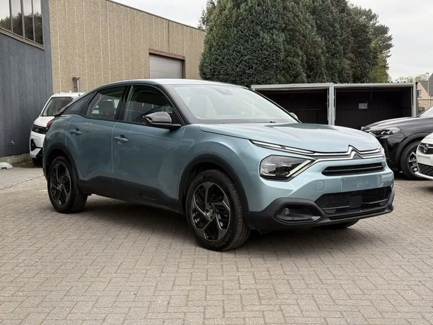 Citroen C4 Shine 1.2T *Navi*Camera*CarPlay* Groen - 2