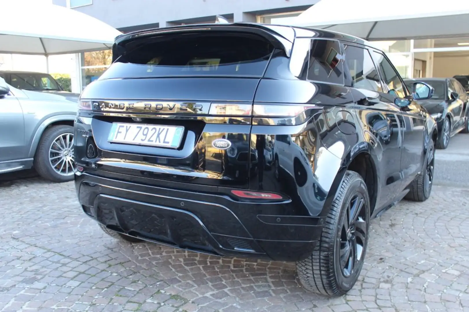 Land Rover Range Rover Evoque 2.0D I4 150CV R-Dynamic S Nero - 2