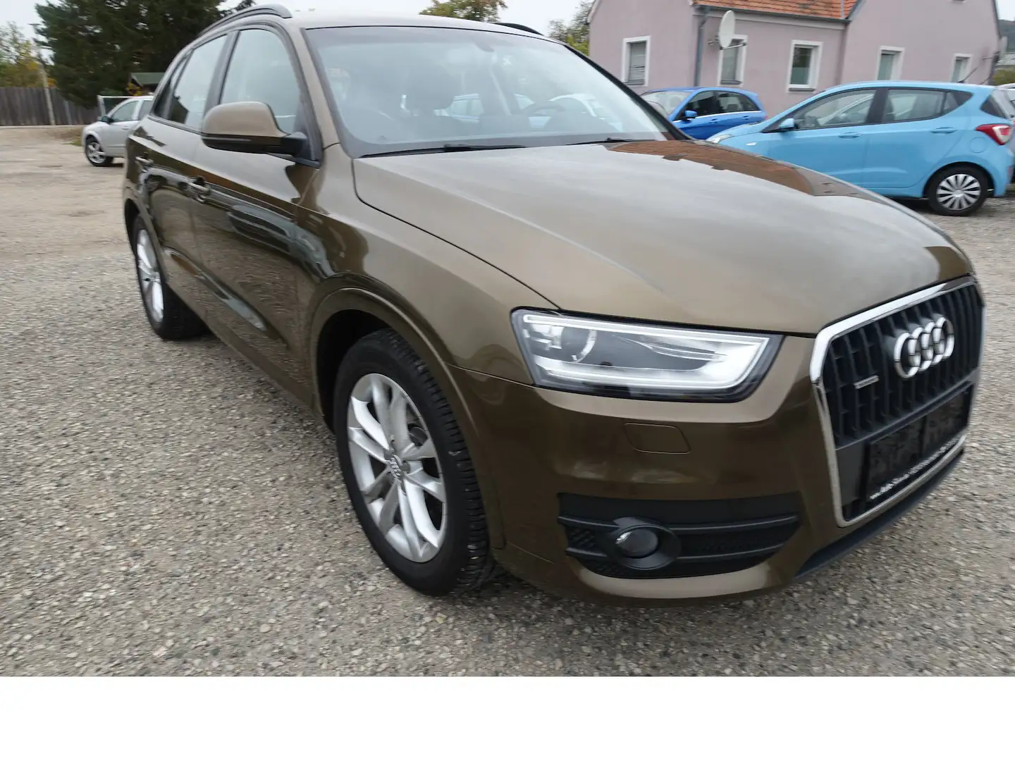 Audi Q3 2.0 TDI quattro Bi-Xenon Navi PDC S-Line 8x Alu Braun - 1
