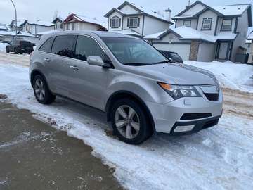 AWD 4dr Tech Pkg