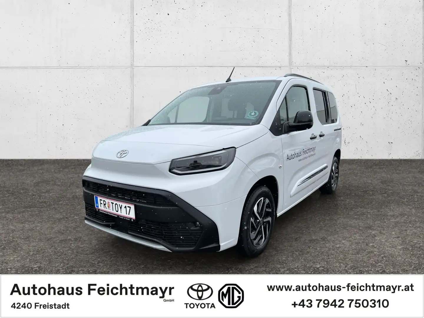 Toyota Proace City City Verso Family 1,5 D-4D 130 L1 8A 5t. Weiß - 1