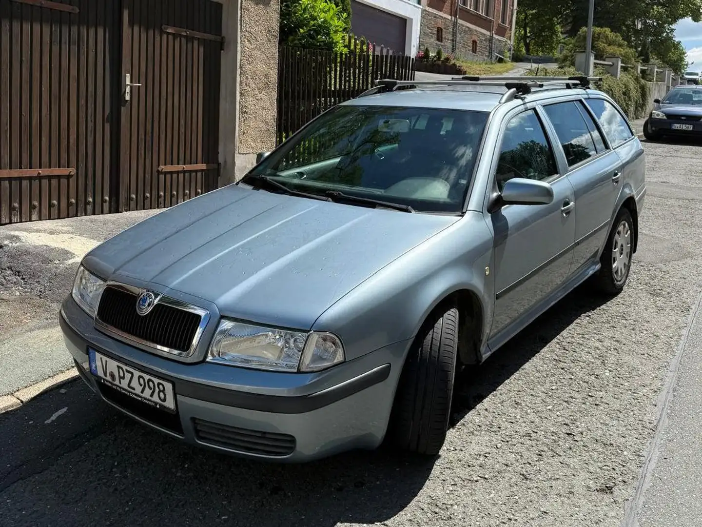 Skoda Octavia Octavia 1.6 Combi Ambiente Grau - 1