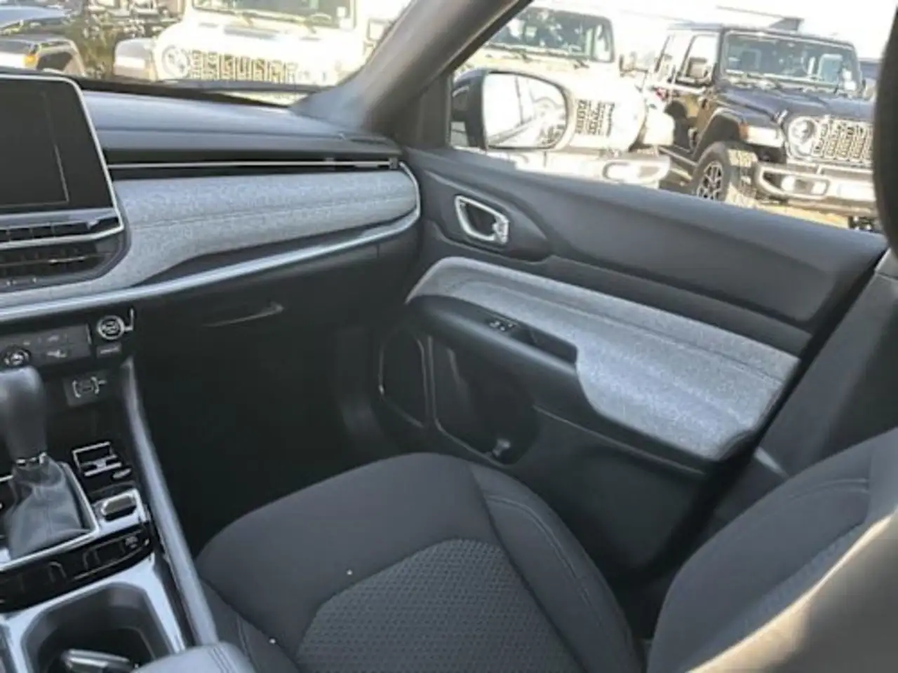 Jeep Compass снимка Jeep Compass