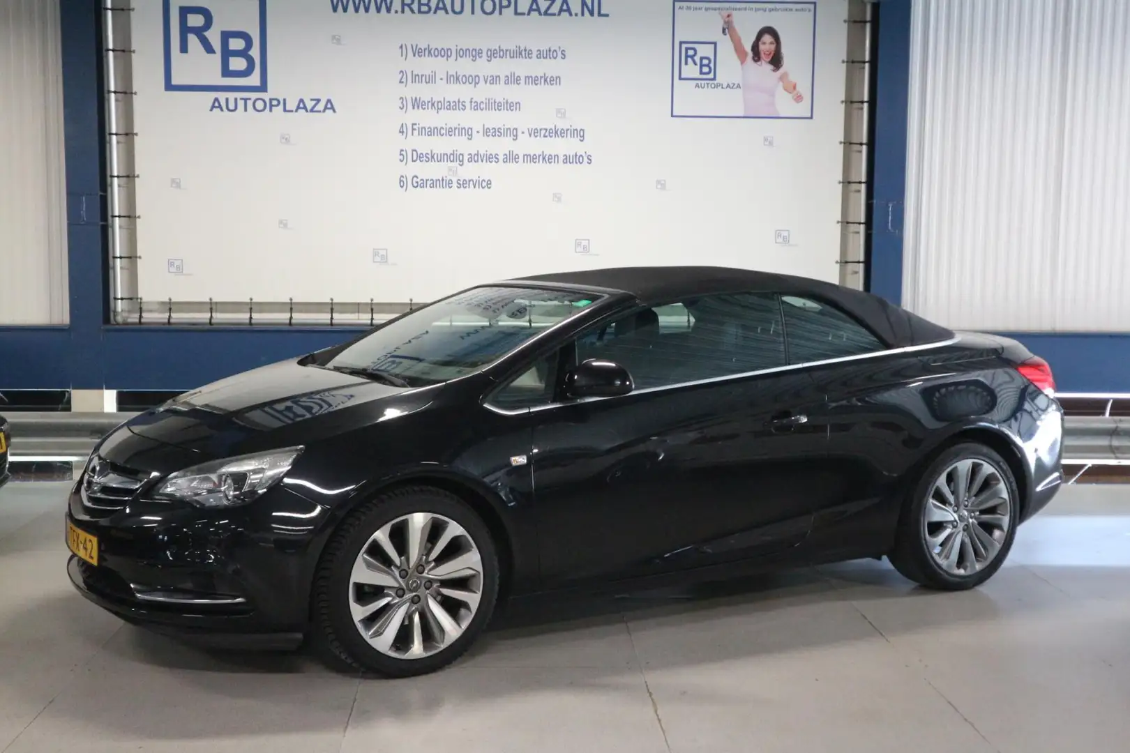 Opel Cascada 1.4 Turbo ecoFLEX Cosmo FULL SERVICE/ NAP/ RIJKLAA Zwart - 2