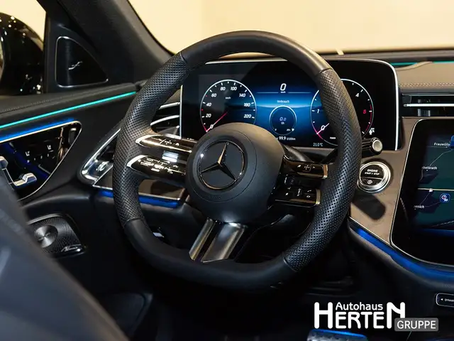 Mercedes-Benz E-Class view 7