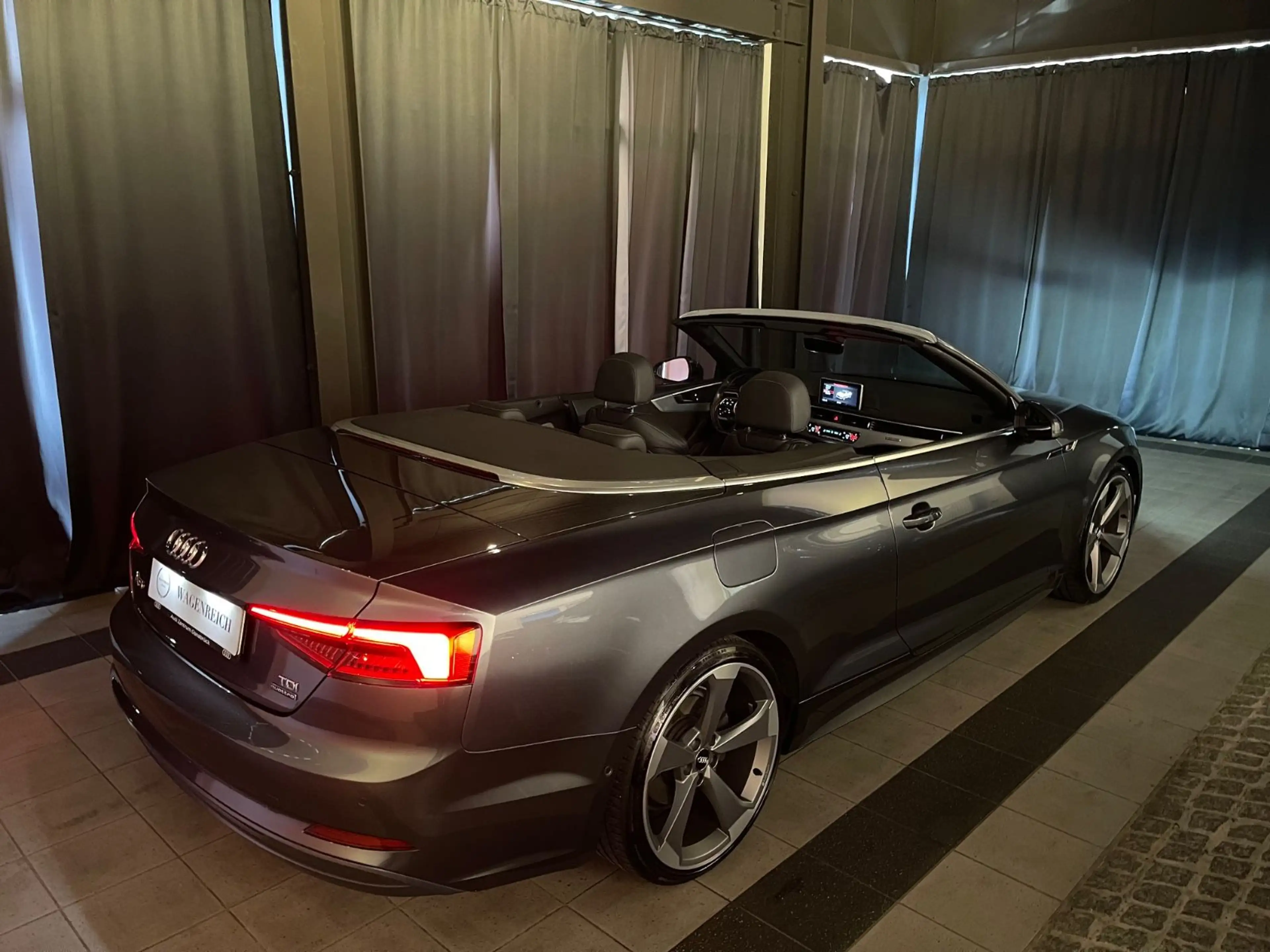 Audi A5 Cabriolet quattro  | S line Plus | 20 Zoll | — photo 2
