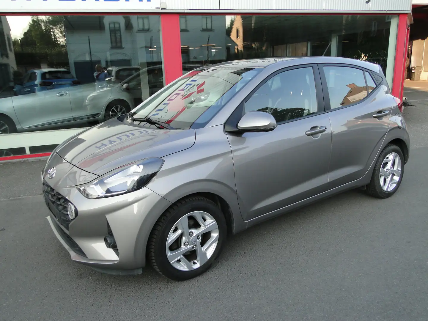 Hyundai i10 1.0i navi camera Beige - 2