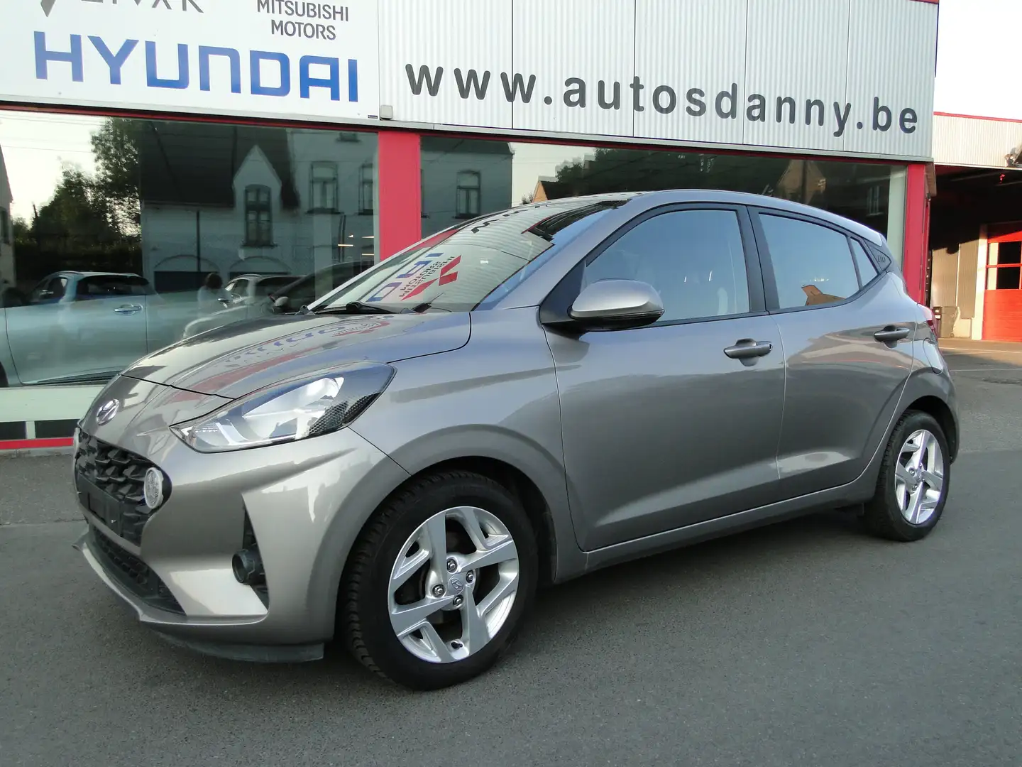 Hyundai i10 1.0i navi camera Beige - 1