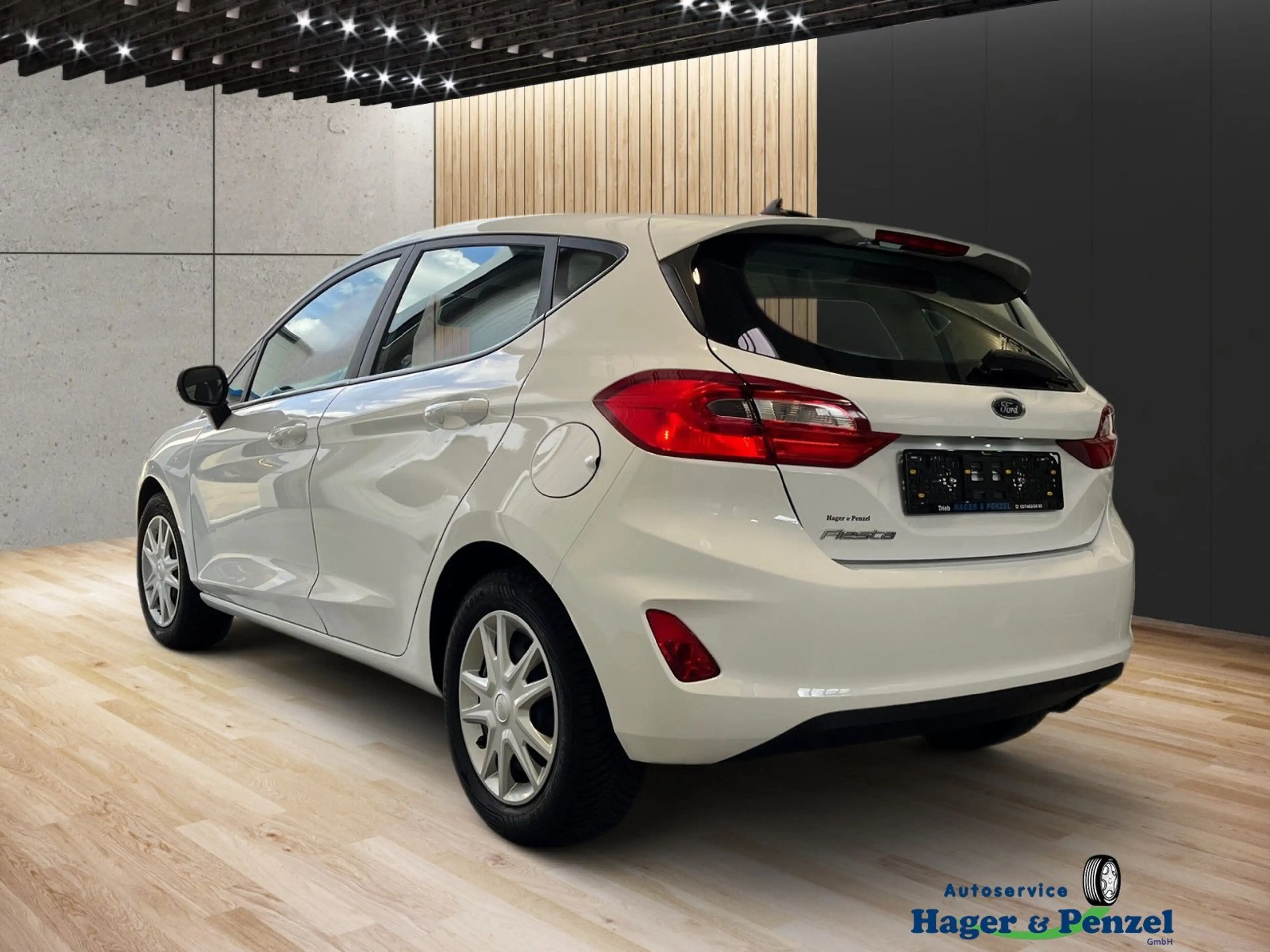 Ford Fiesta Cool & Connect AppLink Navi Klima — photo 4