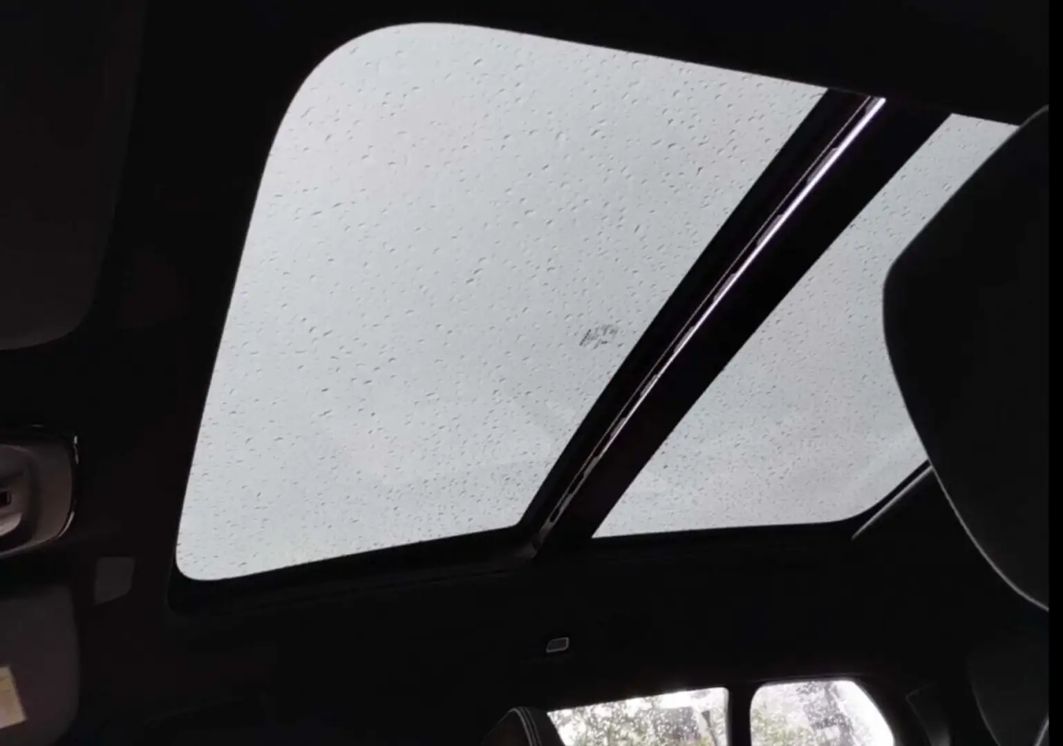 Volvo EX40 Extended Range Ultra 82 kWh/252PK| Full Options! B Noir - 2