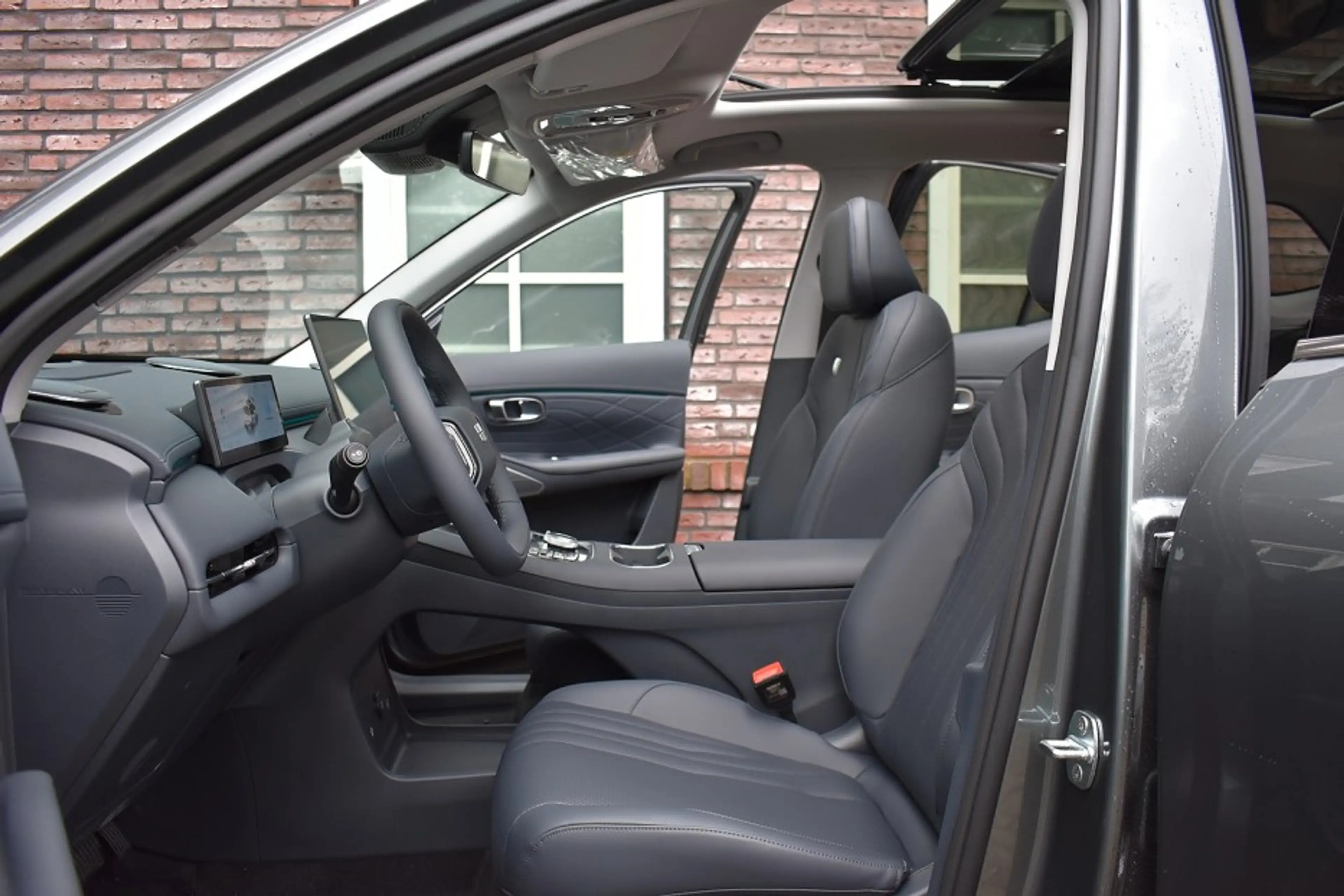 Geely Starray EM-i EM-i Max + PHEV Long Range/136km WLTP /Pano/Leer e — photo 3