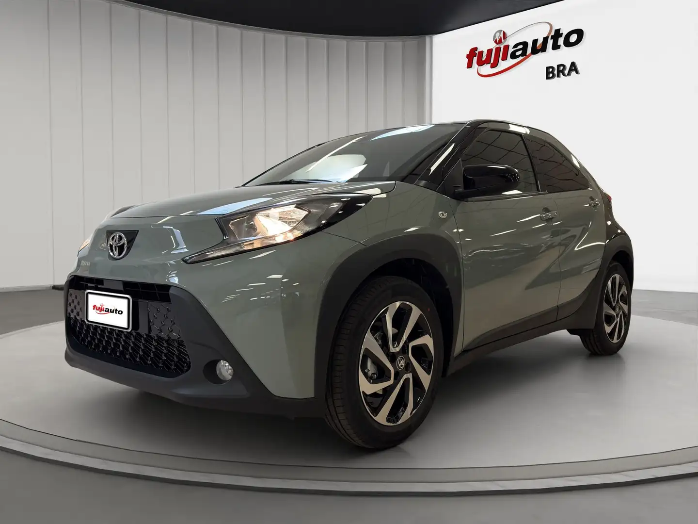 Toyota Aygo X Aygo X 1.0 Trend 72cv Gris - 1