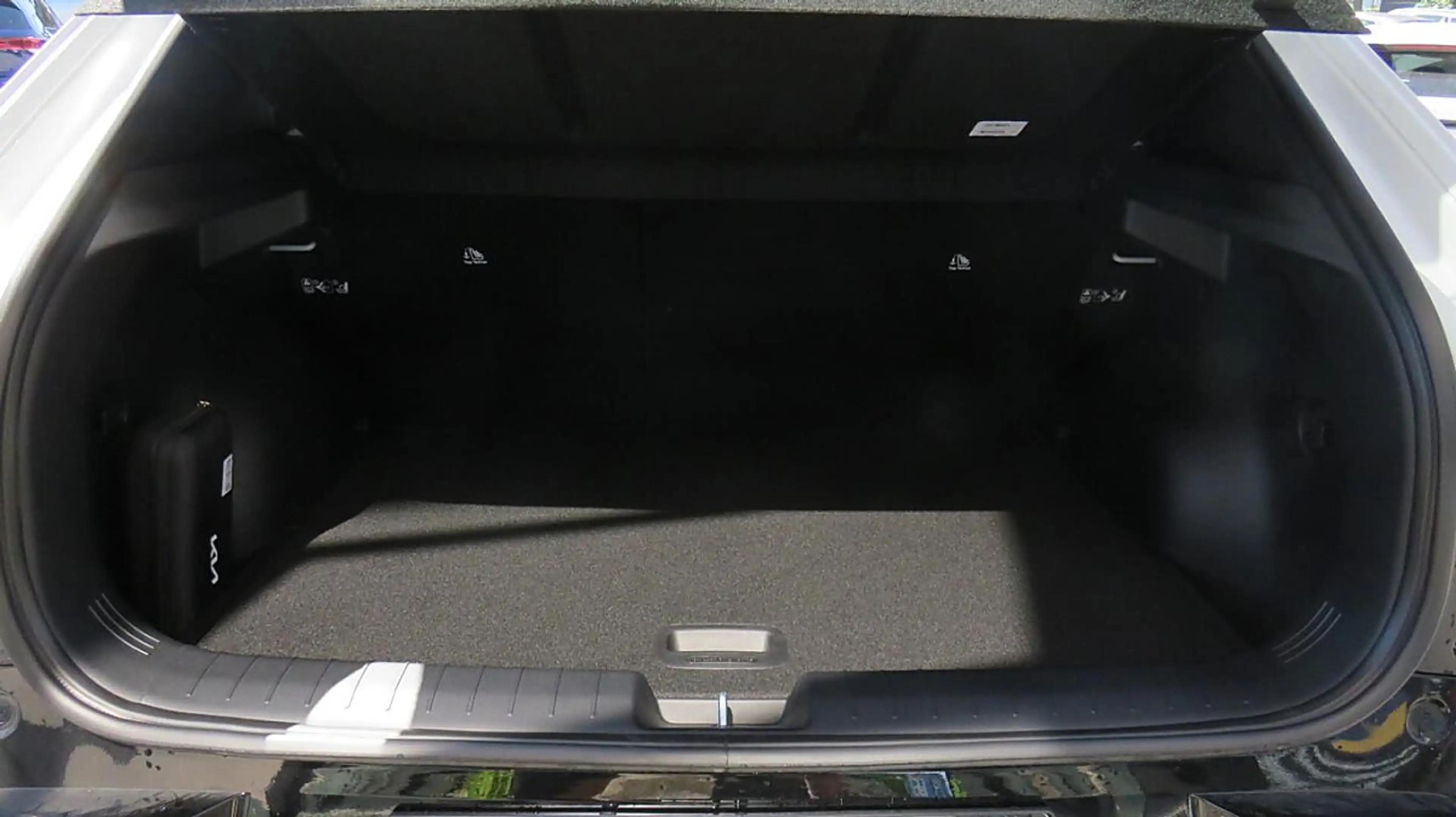 Kia EV4 Elektro 81,4 kWh — photo 15