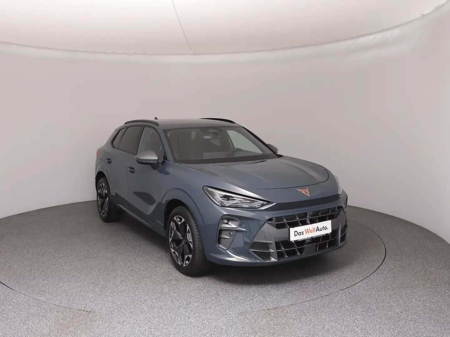 CUPRA Terramar 1.5 e-TSI 150 PS DSG Blau - 2