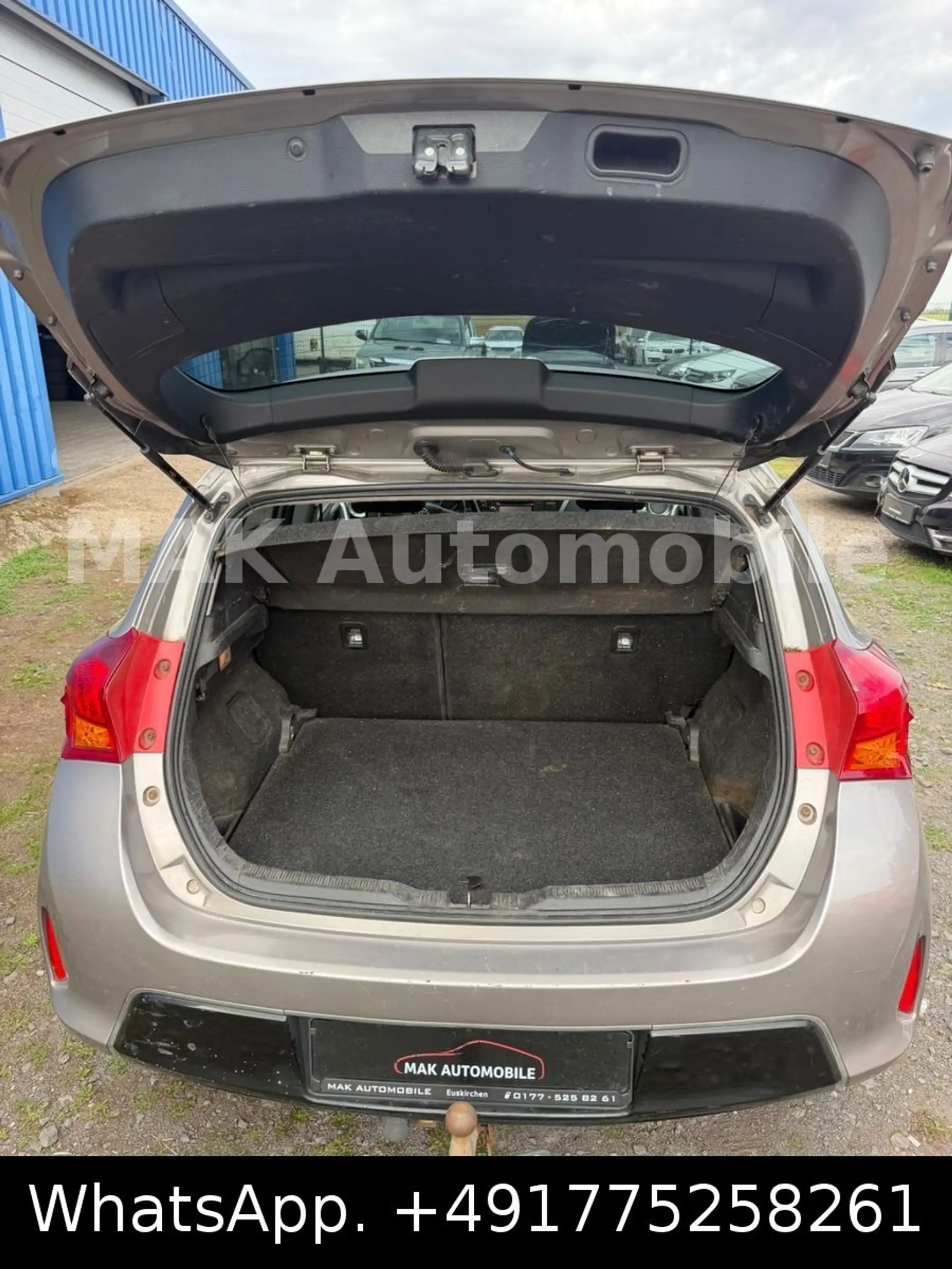 Toyota Auris 1.4 D-4D Aut, Navi,Kamera,Euro5 — photo 10