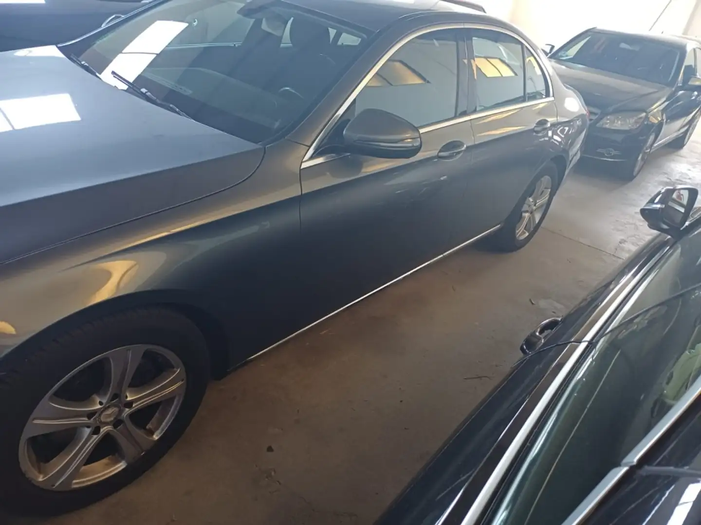 Mercedes-Benz E 220 220d 9G-Tronic 194 Gris - 2