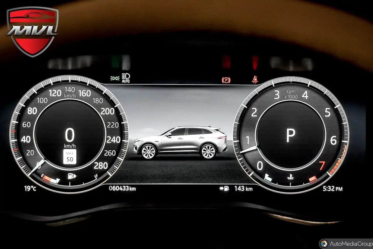 Jaguar F-Pace снимка Jaguar F-Pace