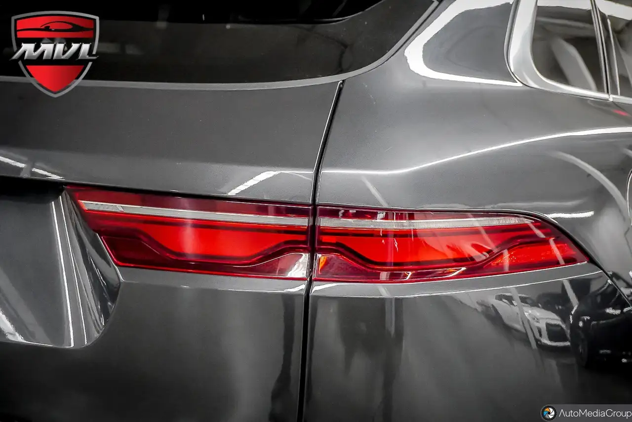 Jaguar F-Pace снимка Jaguar F-Pace