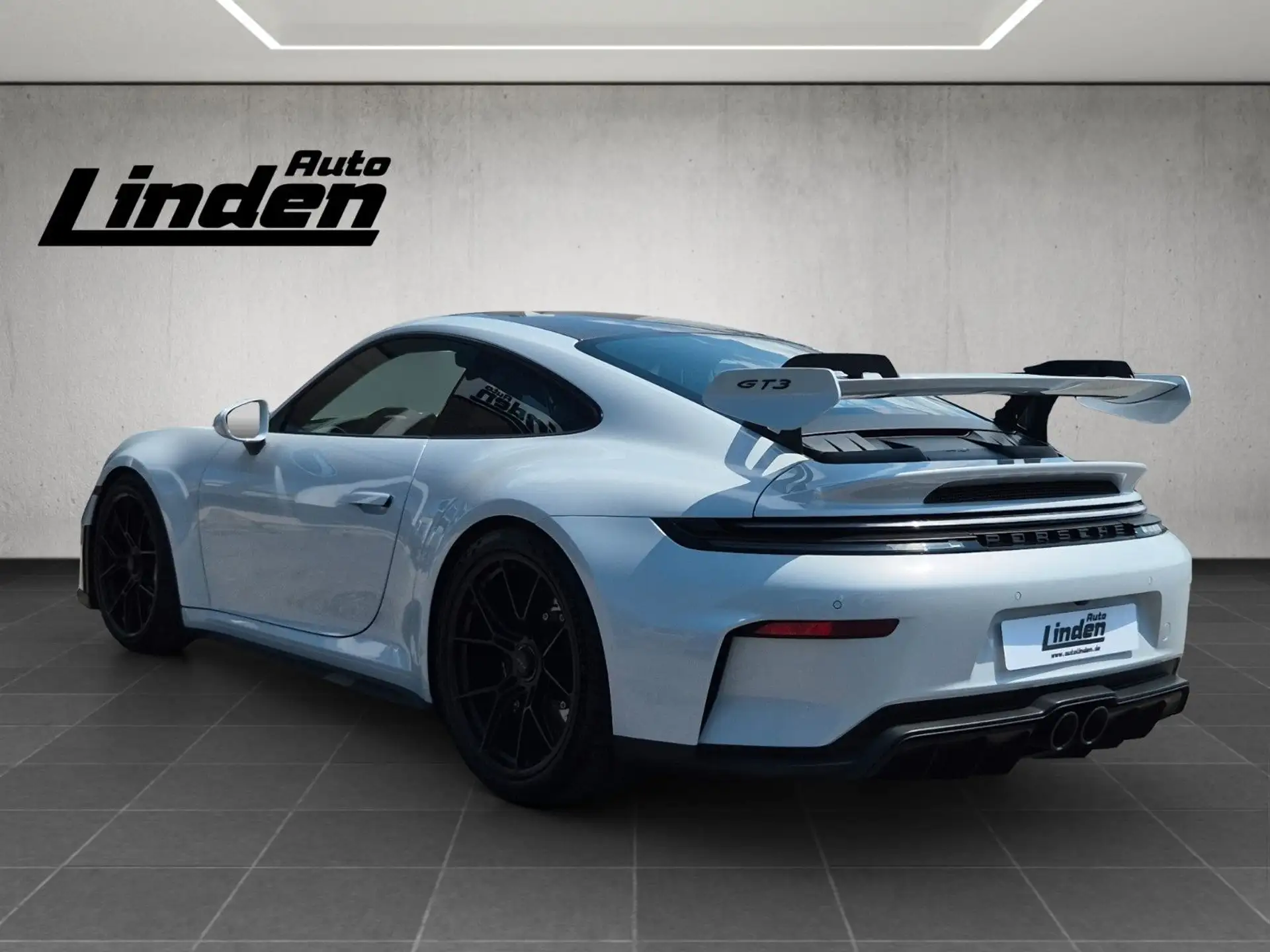 포르쉐 911 GT3 2025 흰색 사진 3