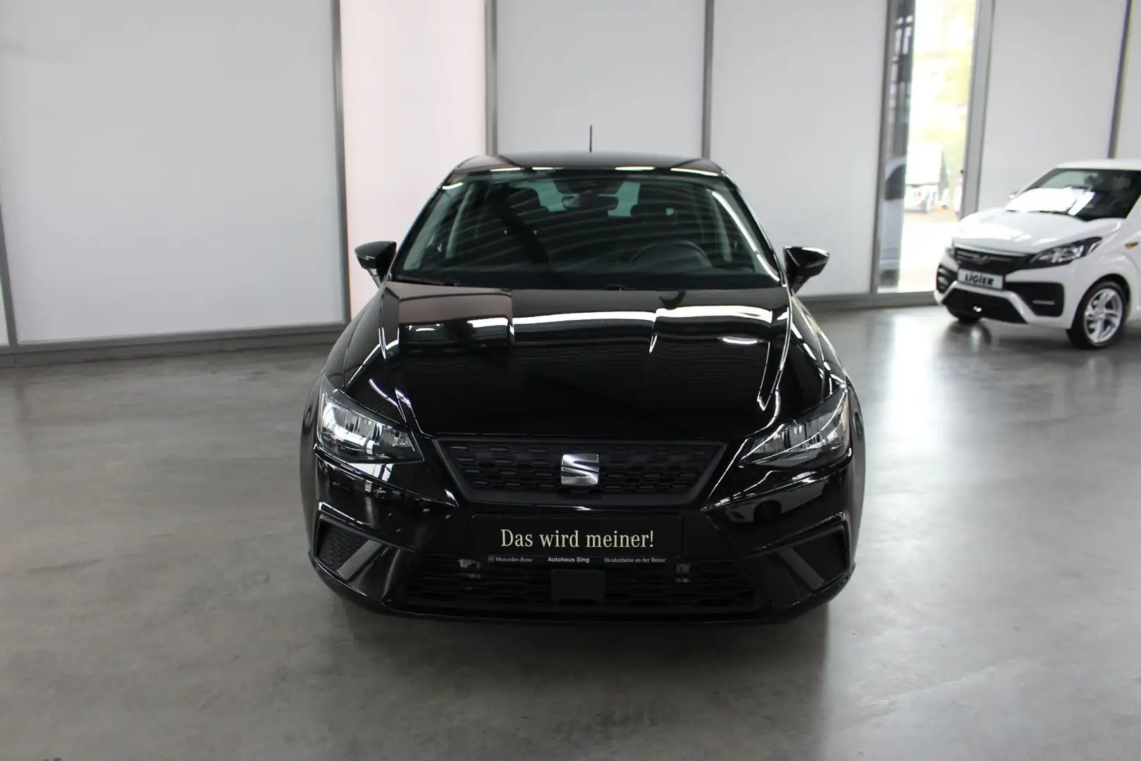 SEAT Ibiza 1.0 TSI Style DSG Navi LED SHZ PTS Schwarz - 2